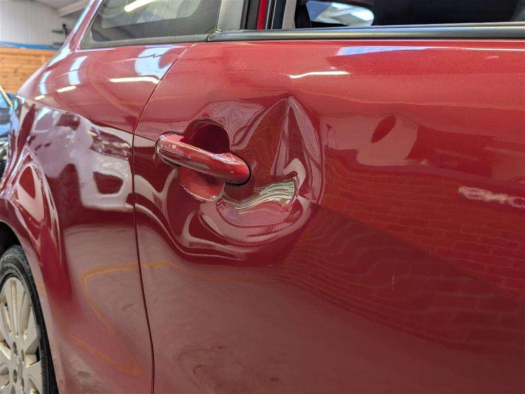 <p>2012 KIA RIO 2</p>