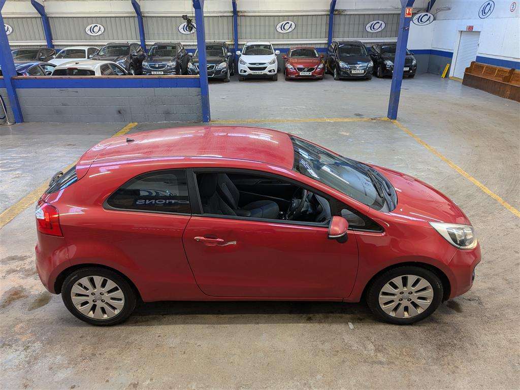 <p>2012 KIA RIO 2</p>
