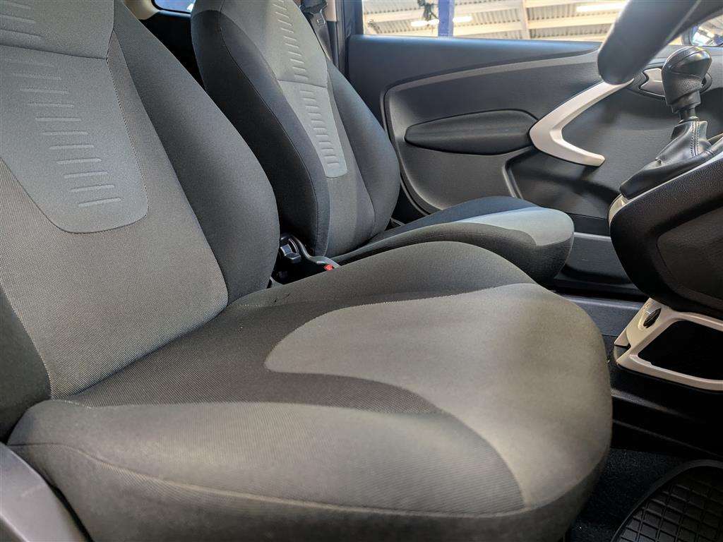 <p>2013 FORD KA ZETEC</p>