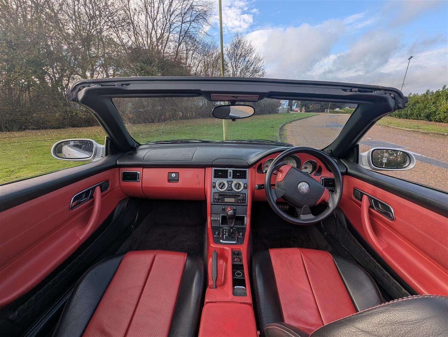 <p>1997 MERCEDES SLK 230 KOMPRESSOR AUTO</p>