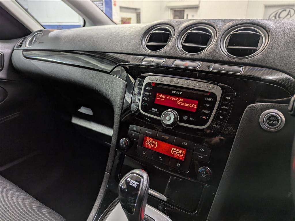 <p>2013 FORD S-MAX TITANIUM TDCI 161 AUTO</p>