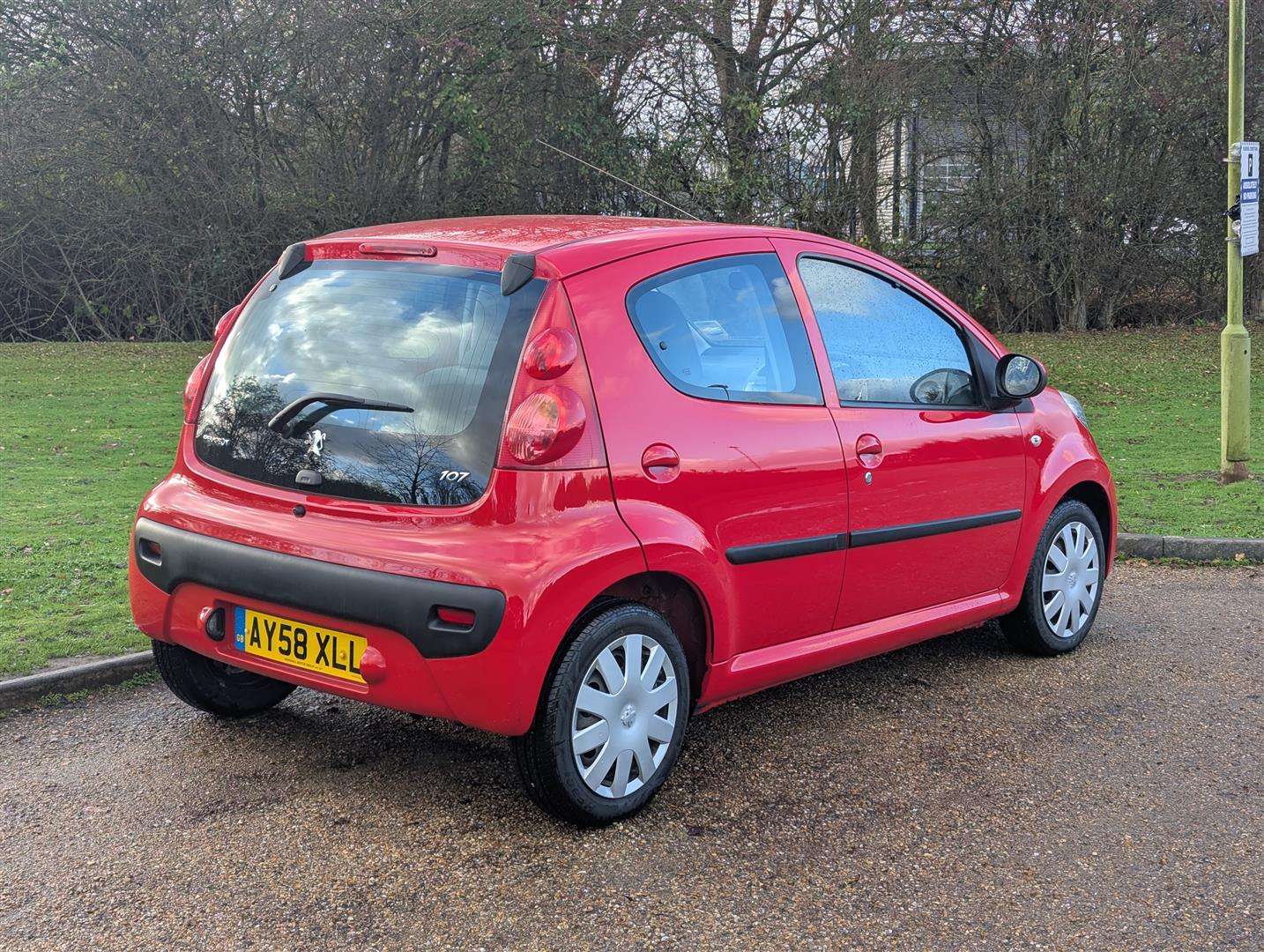 <p>2008 PEUGEOT 107 URBAN 844 MILES ONLY</p>