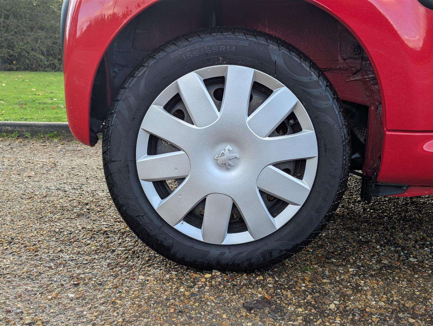 <p>2008 PEUGEOT 107 URBAN 844 MILES ONLY</p>