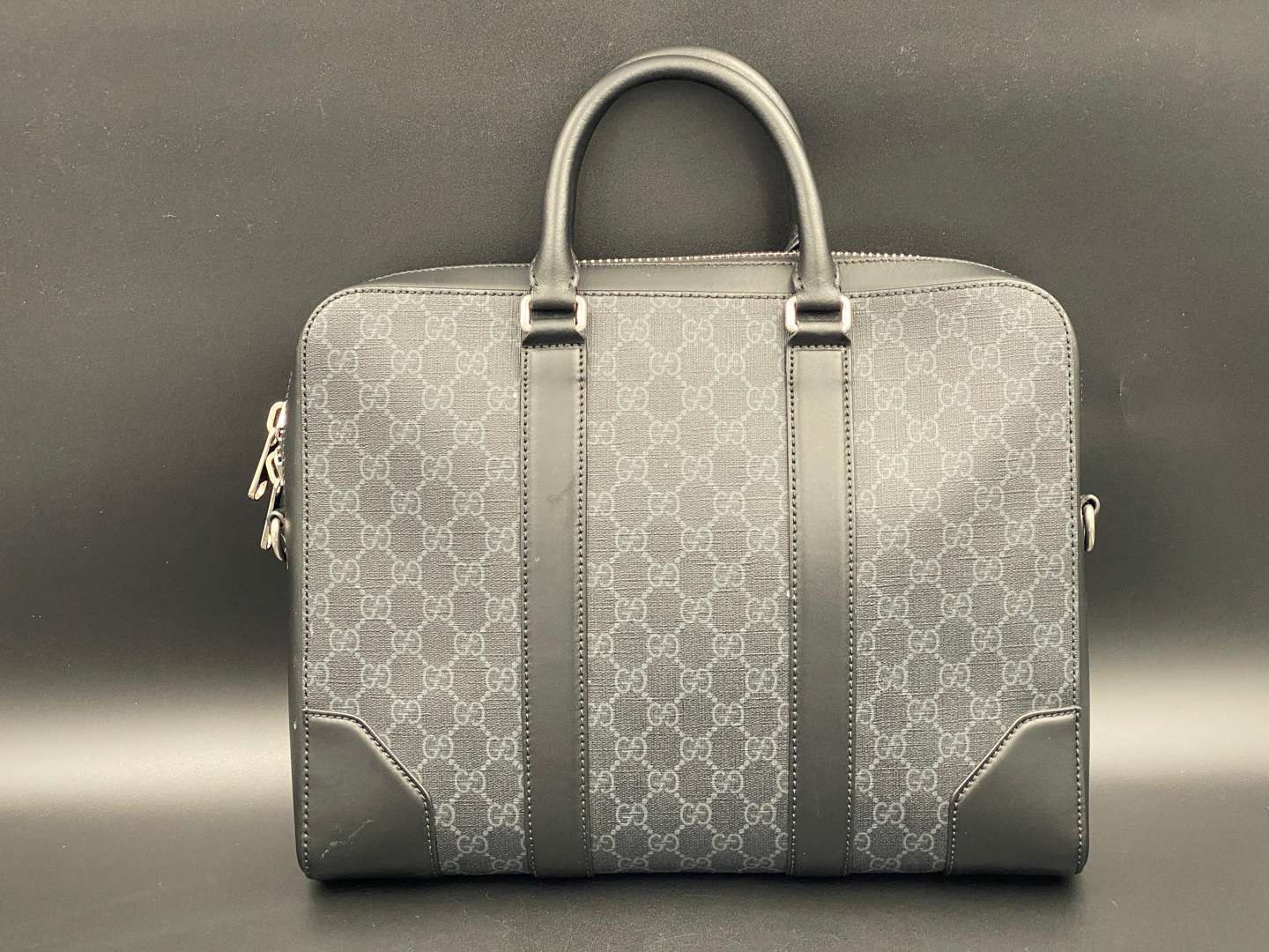 <p>GUCCI, GG-monogrammed cross-body messenger bag,</p>