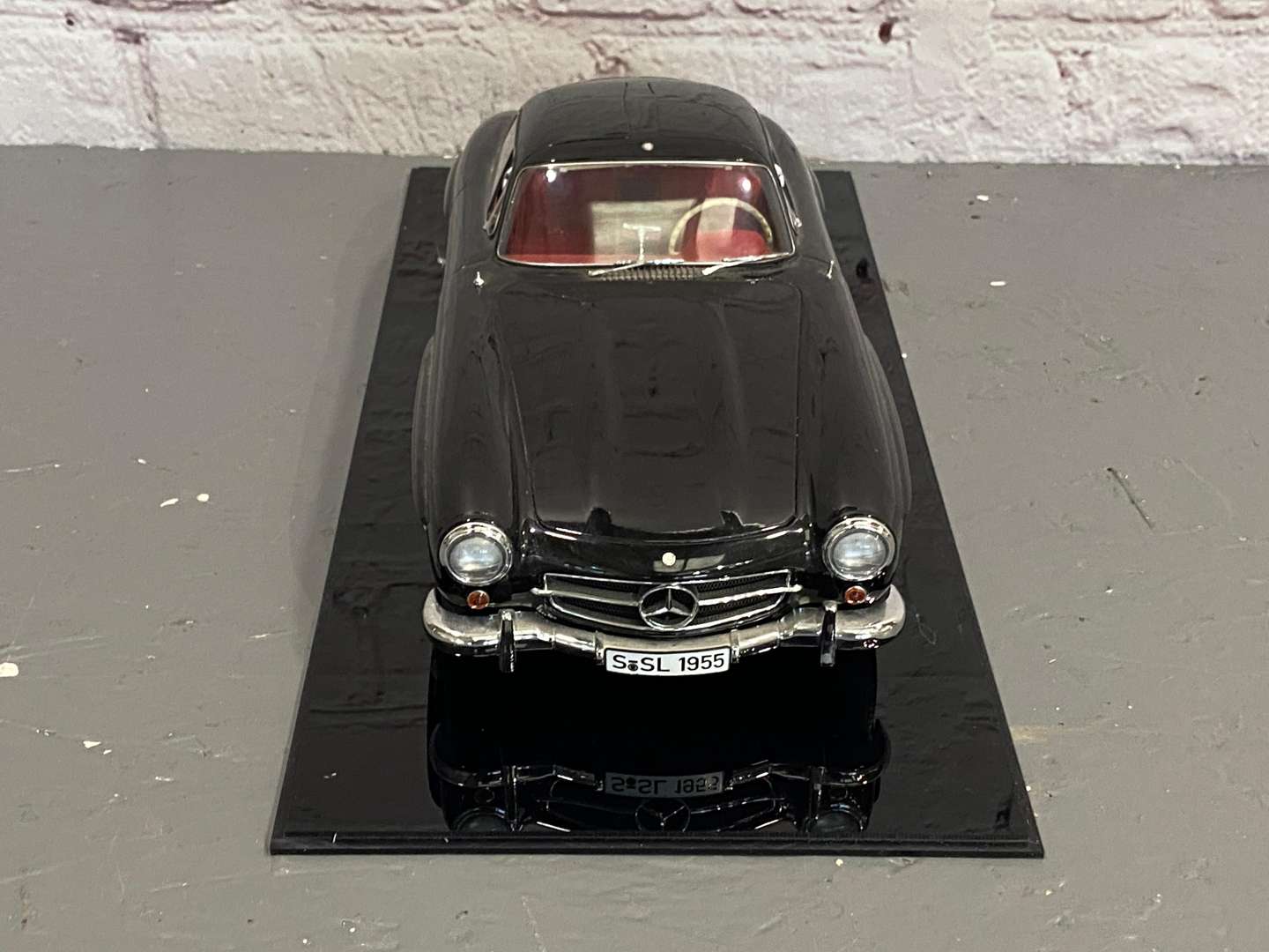 <p>PREMIUM CLASSIXXS, Mercedes-Benz, 300 SL, Gullwing. 1:12 scale&nbsp;</p>