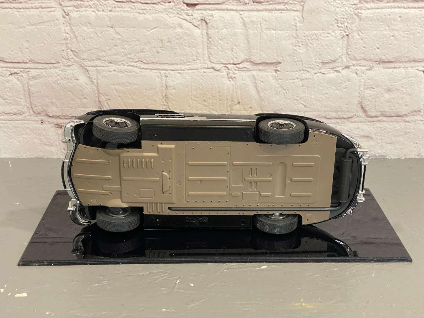 <p>PREMIUM CLASSIXXS, Mercedes-Benz, 300 SL, Gullwing. 1:12 scale&nbsp;</p>