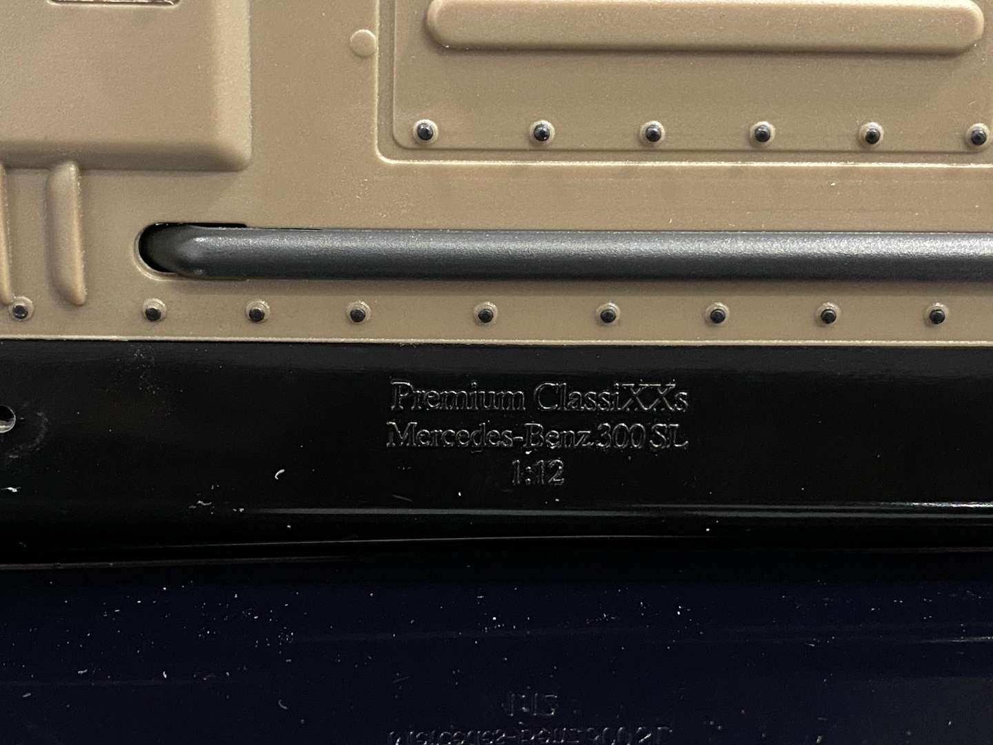 <p>PREMIUM CLASSIXXS, Mercedes-Benz, 300 SL, Gullwing. 1:12 scale&nbsp;</p>