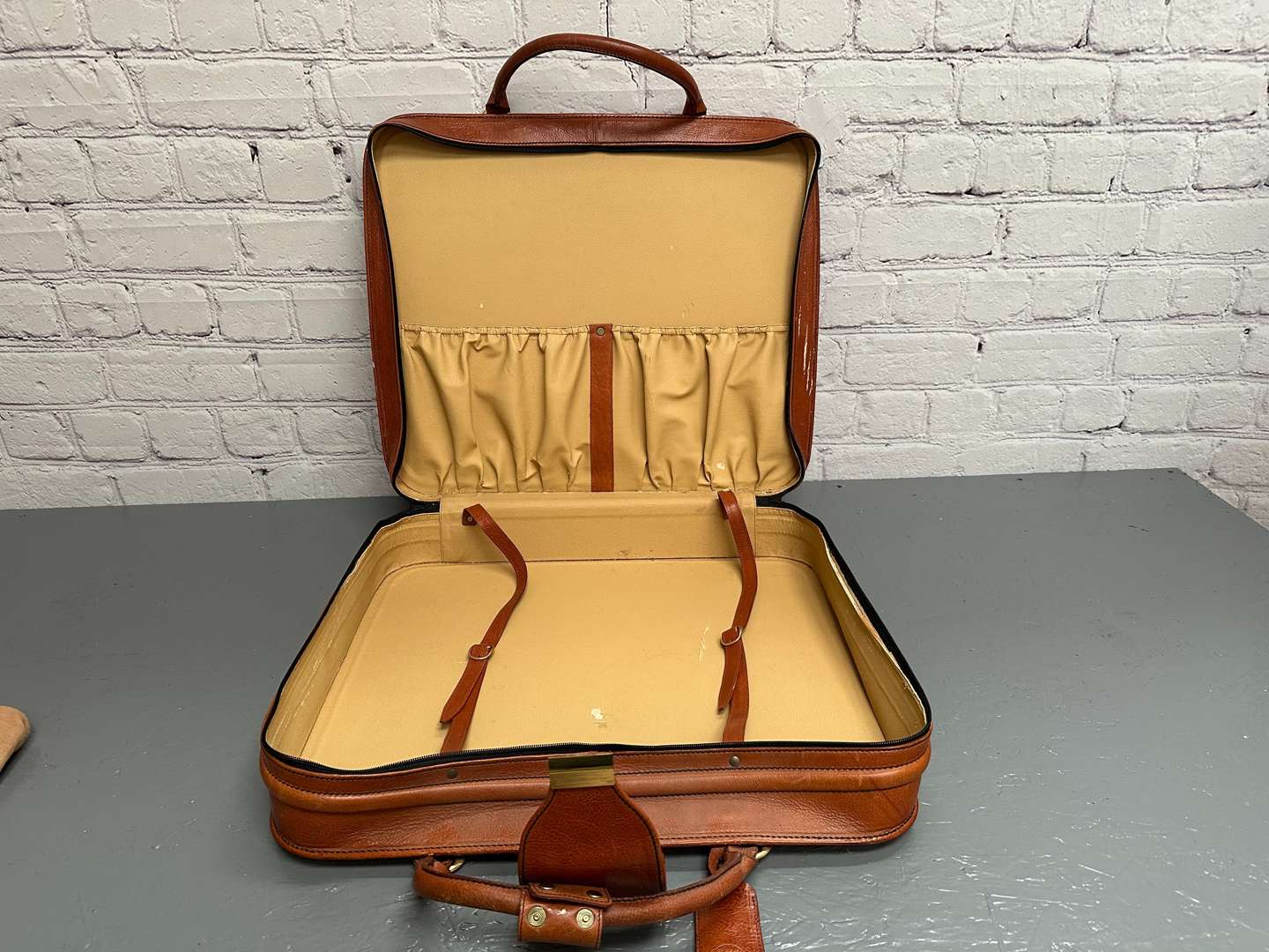 <p>FERRARI, “Testarossa” 1980's stitched leather suitcase,</p>