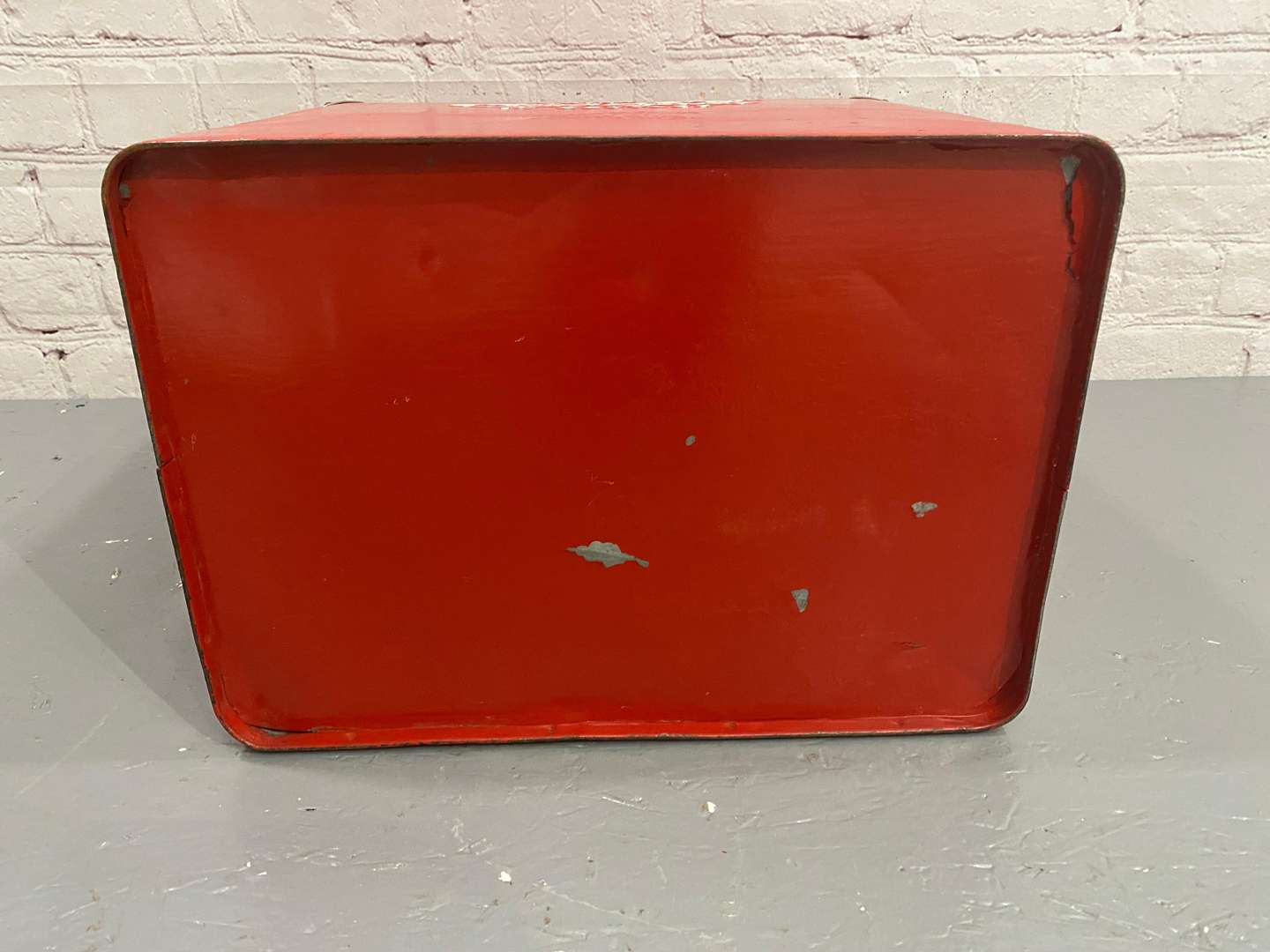 <p>COCA-COLA, A mid 20th century pressed steel cool box.</p>