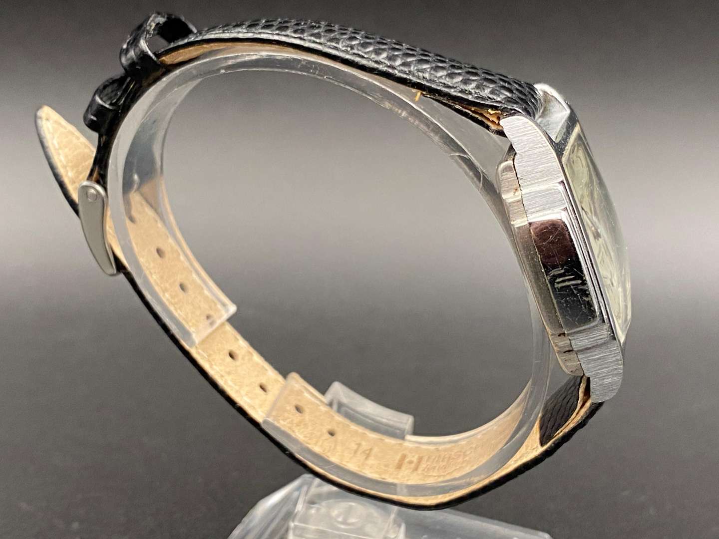 <p>UNICORN, 1940's stainless steel wristwatch,&nbsp;</p>