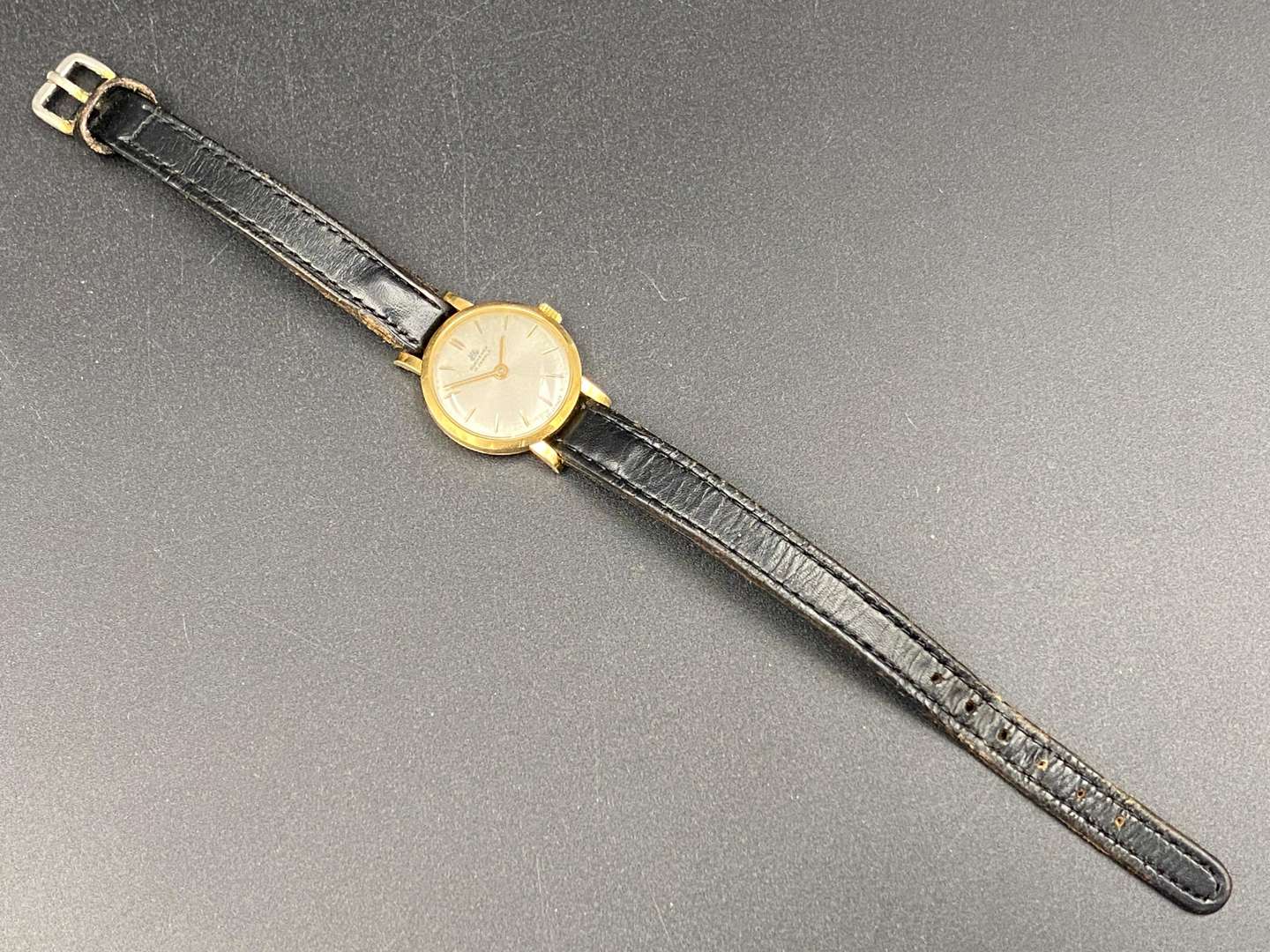<p>BUCHERER, Swiss 18K wristwatch, 31317</p>