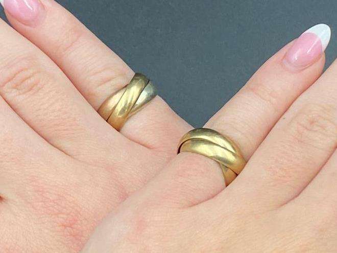 <p>2 x Russian Wedding Rings, triple bands, 9K</p>