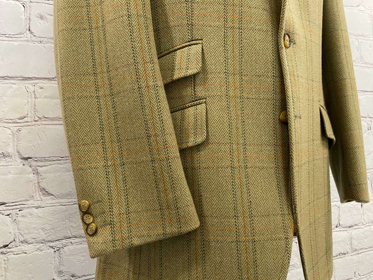 <p>GURTEEN, Esquire, English tweed sports coat,</p>
