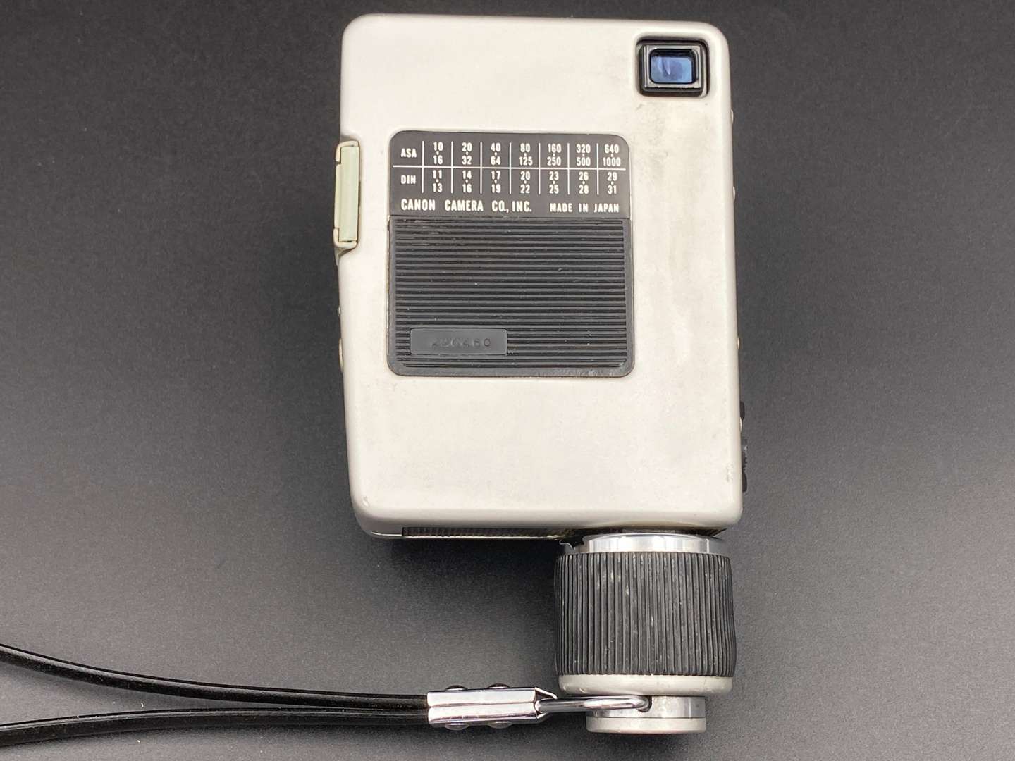 <p>CANON, Dial 35-2 Half-Frame 35mm Camera,</p>