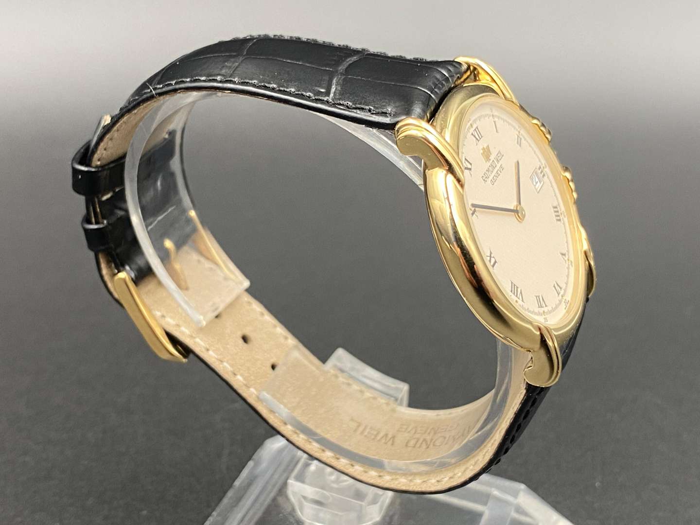 <p>RAYMOND WEIL, &nbsp;gold plated, quartz, calendar wristwatch, 9155, B205881</p>