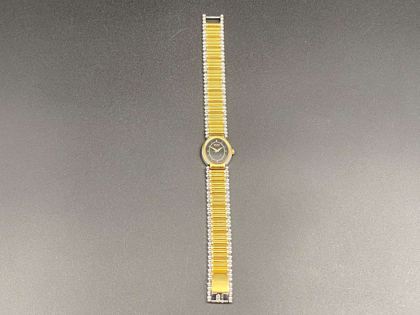 <p>SEIKO, steel & gilt, quartz wristwatch, 621722</p>