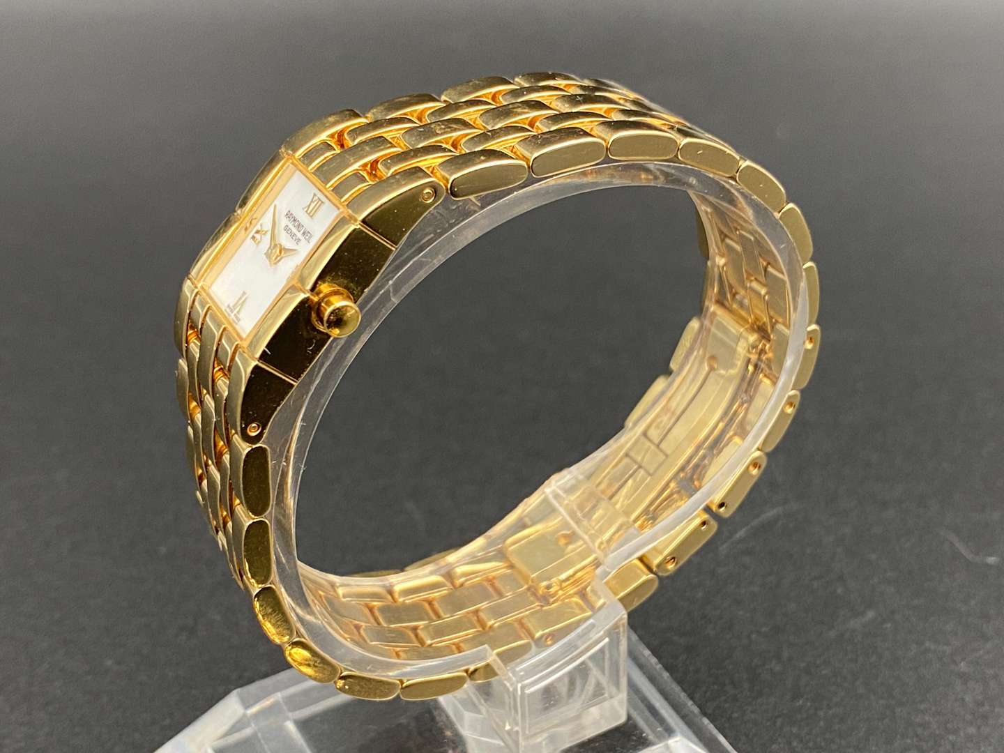 <p>RAYMOND WEIL, gold plated dress watch, 5886, P067652</p>