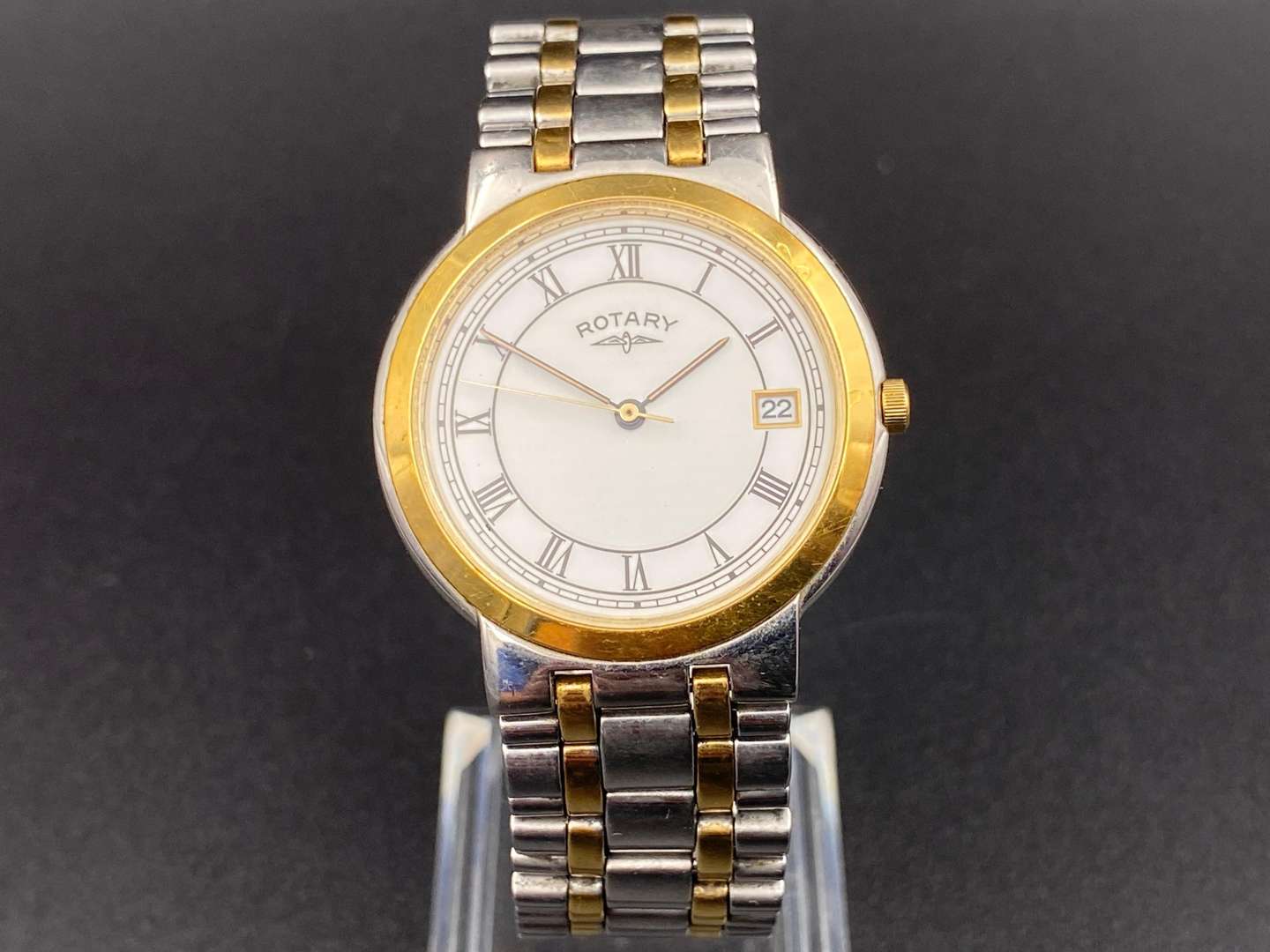 <p>ROTARY, steel & gold plated, quartz, calendar wristwatch, UCAR311, Ref 5021</p>