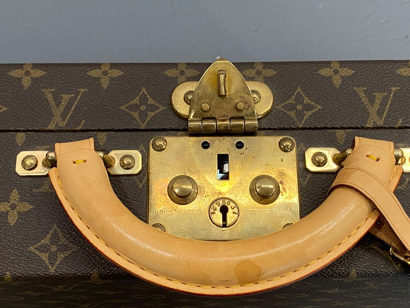 <p>LOUIS VUITTON, Super President briefcase, M53000,</p>