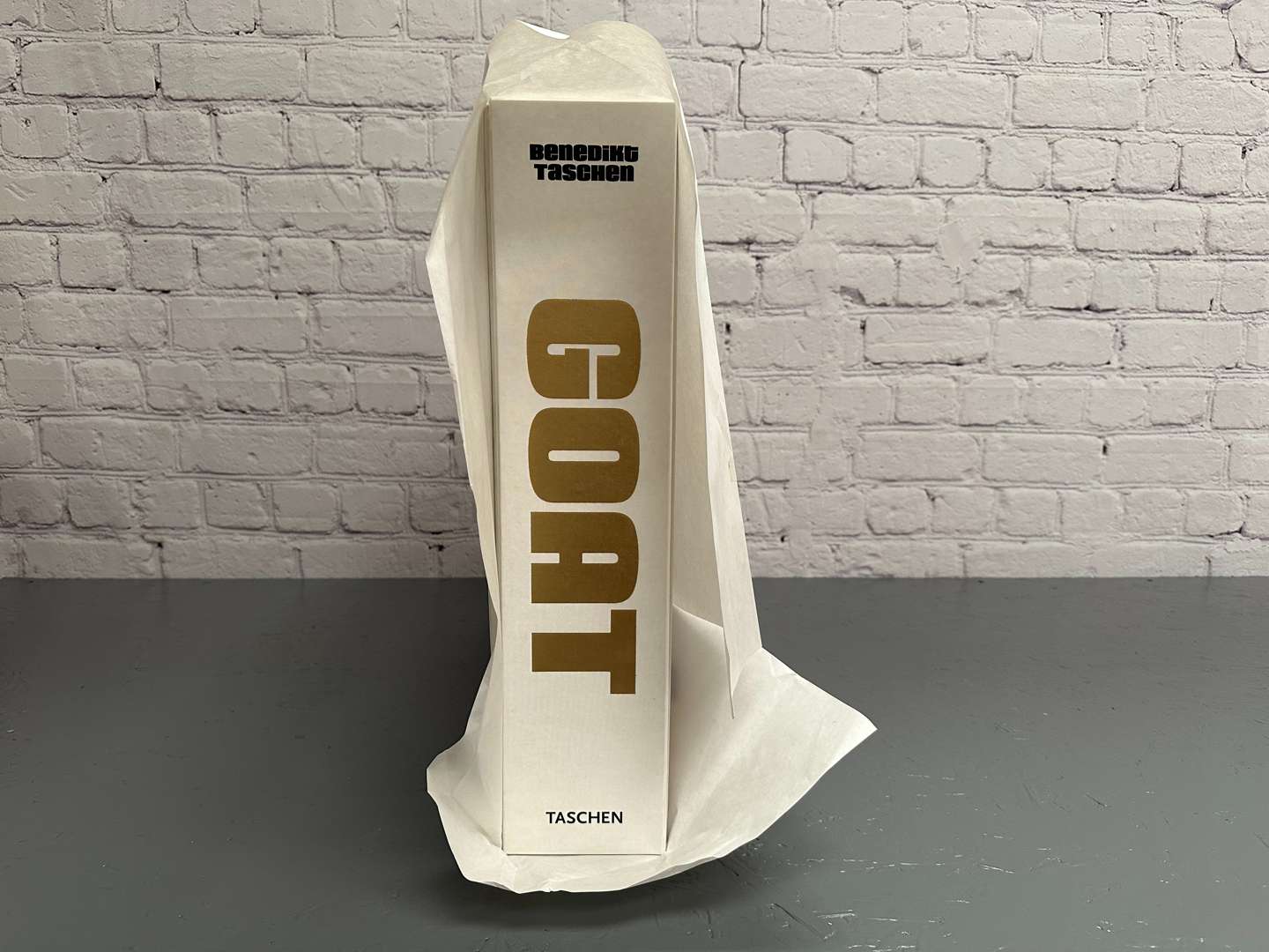 <p>MUHAMMAD ALI Signed&nbsp;Taschen GOAT Book Unopened Limited Edition Rare Cassius Clay</p>