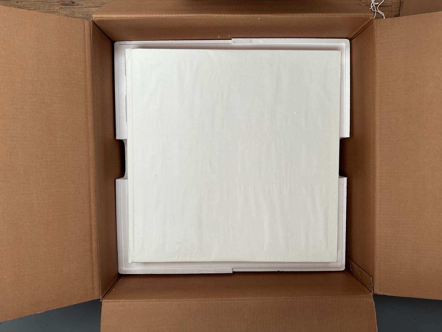 <p>MUHAMMAD ALI Signed&nbsp;Taschen GOAT Book Unopened Limited Edition Rare Cassius Clay</p>