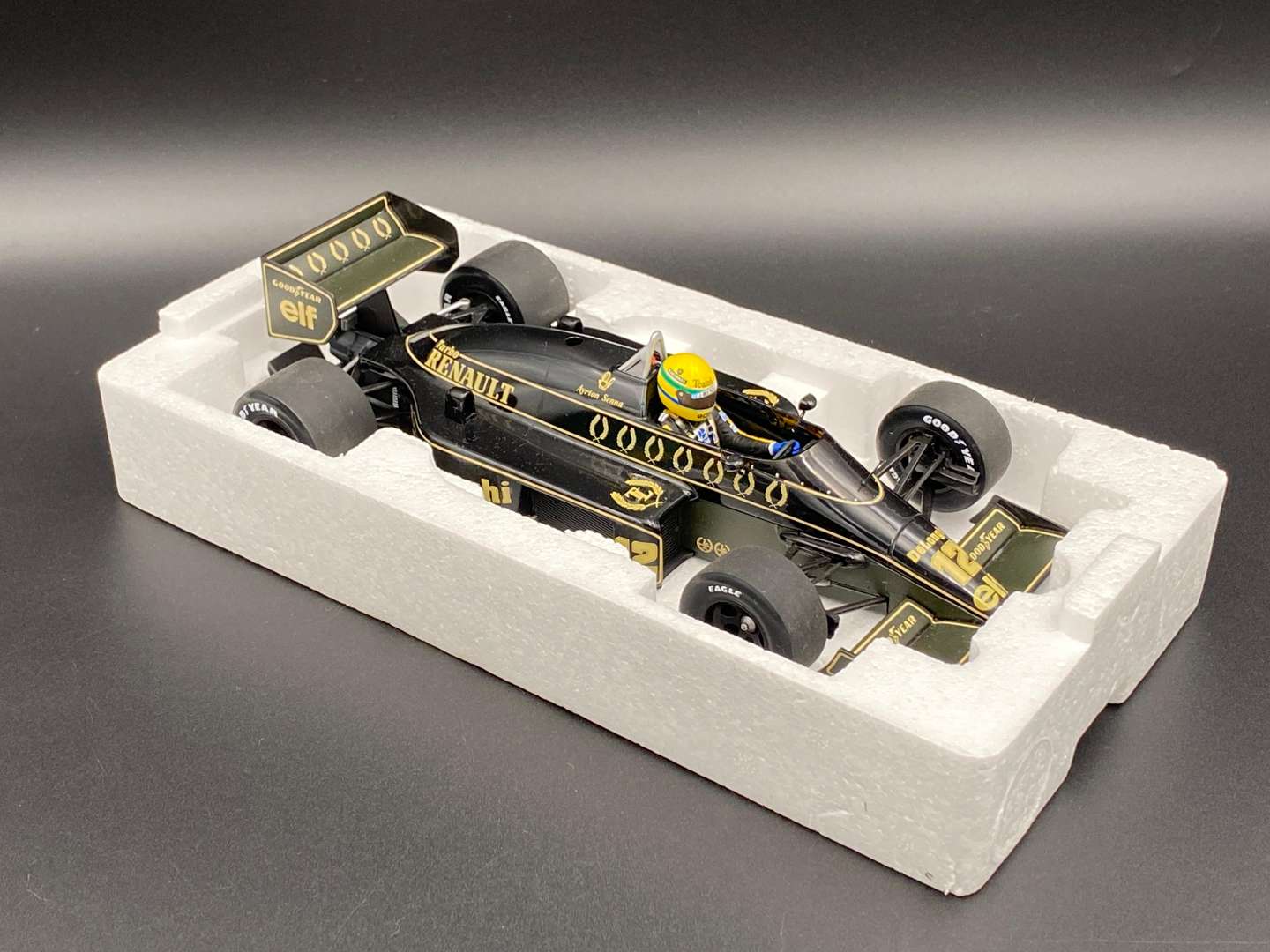 <p>MINICHAMPS, Ayrton Senna, Renault F1 model, 1:18 scale</p>