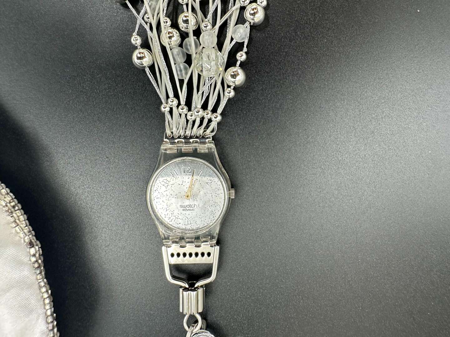 <p>SWATCH, “Sparkling Night” Necklace Watch , LZ1106S</p>