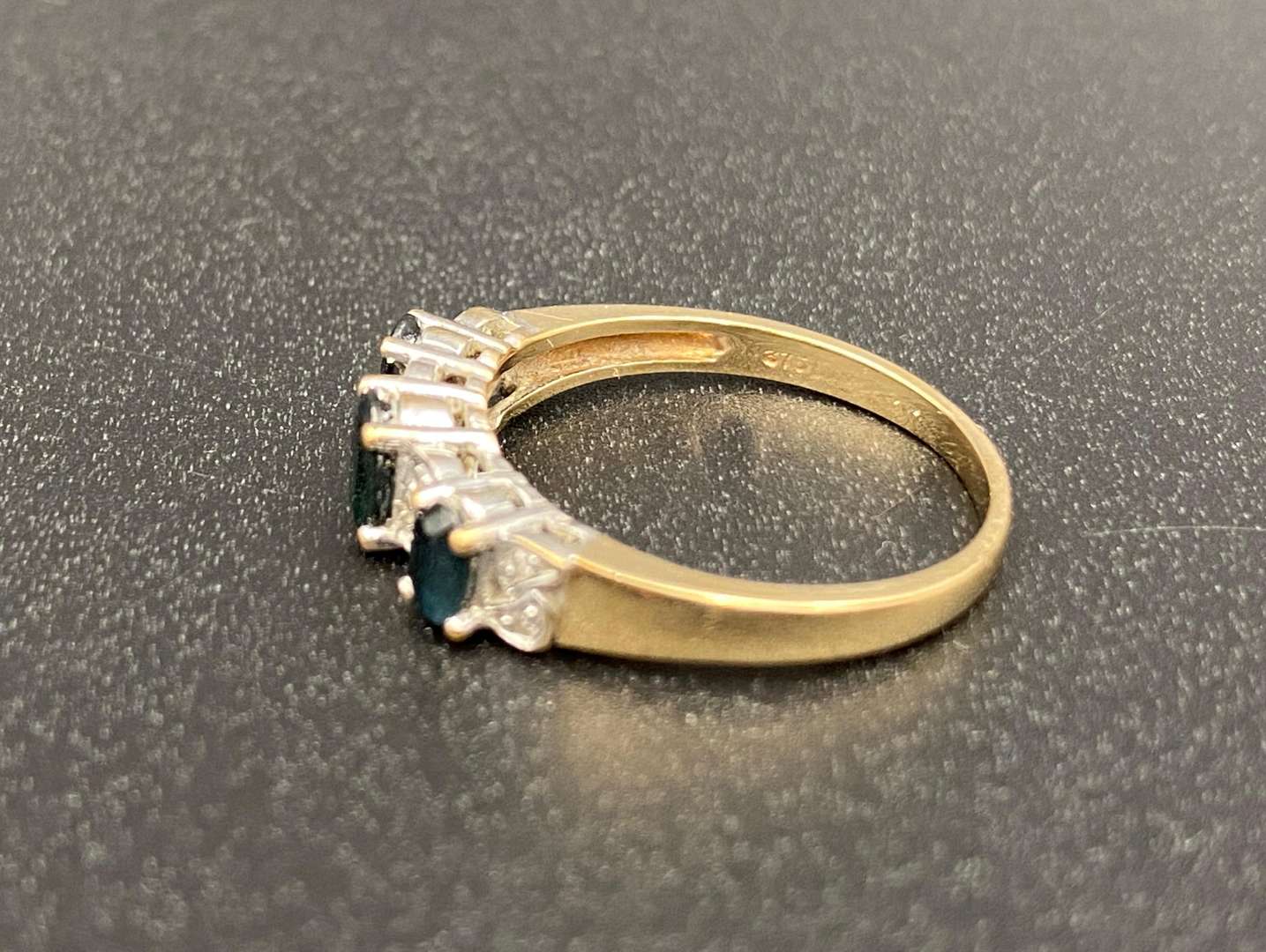 <p>Sapphire and Diamond, 9ct gold ring,</p>