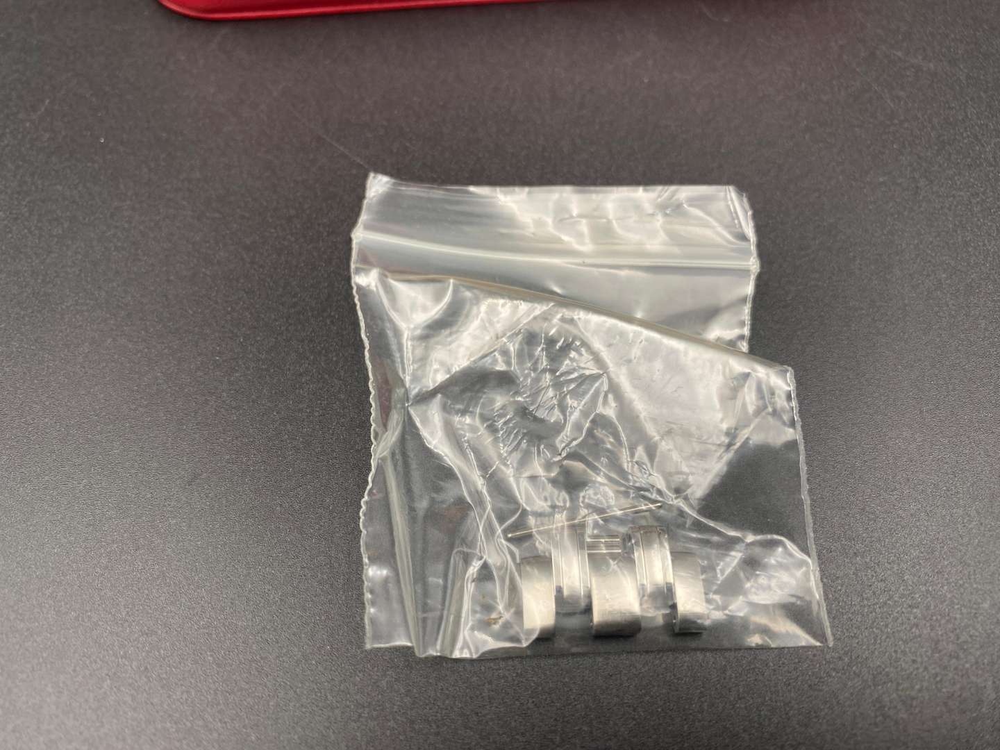 <p>OMEGA, Seamaster, Co-Axial chronometer wristwatch, 22208000, 81759700</p>