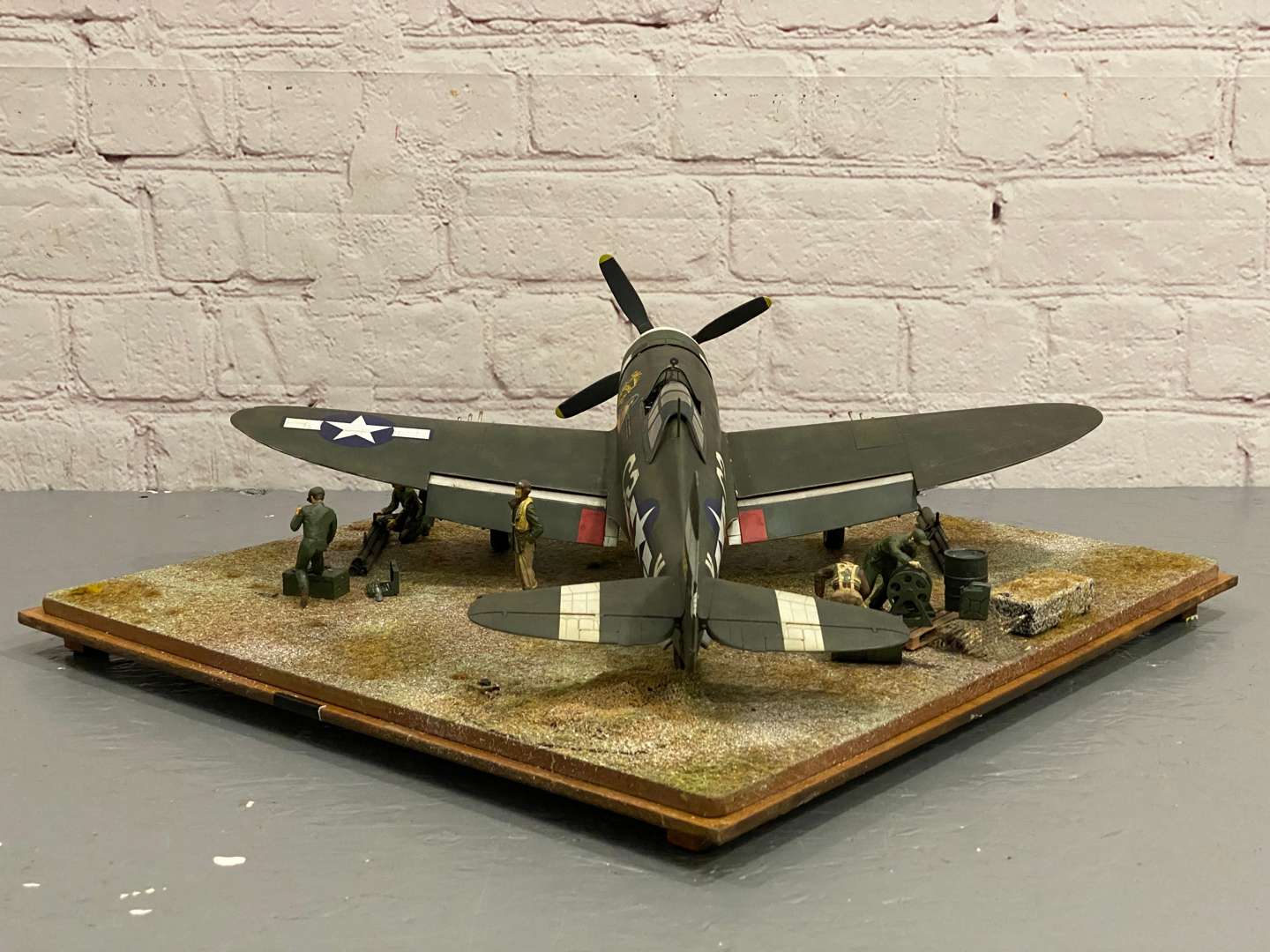 <p>P-47, Thunderbolt, “Miss Second Front”, C2-X, cased diorama, 1:32 scale,</p>