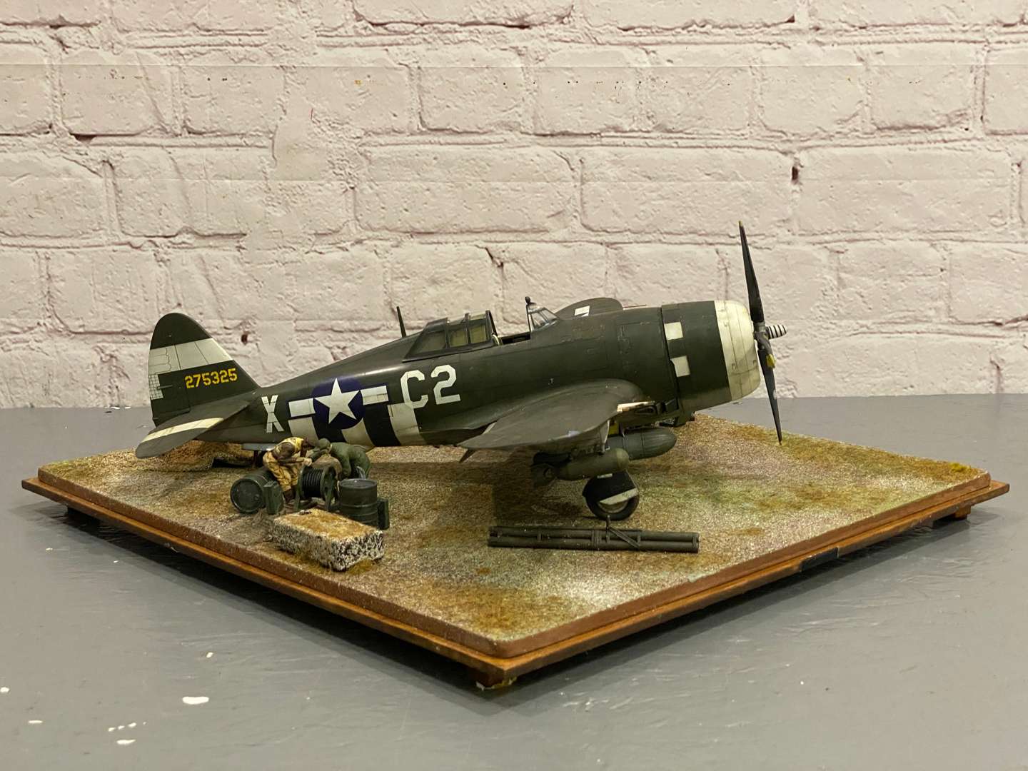 <p>P-47, Thunderbolt, “Miss Second Front”, C2-X, cased diorama, 1:32 scale,</p>