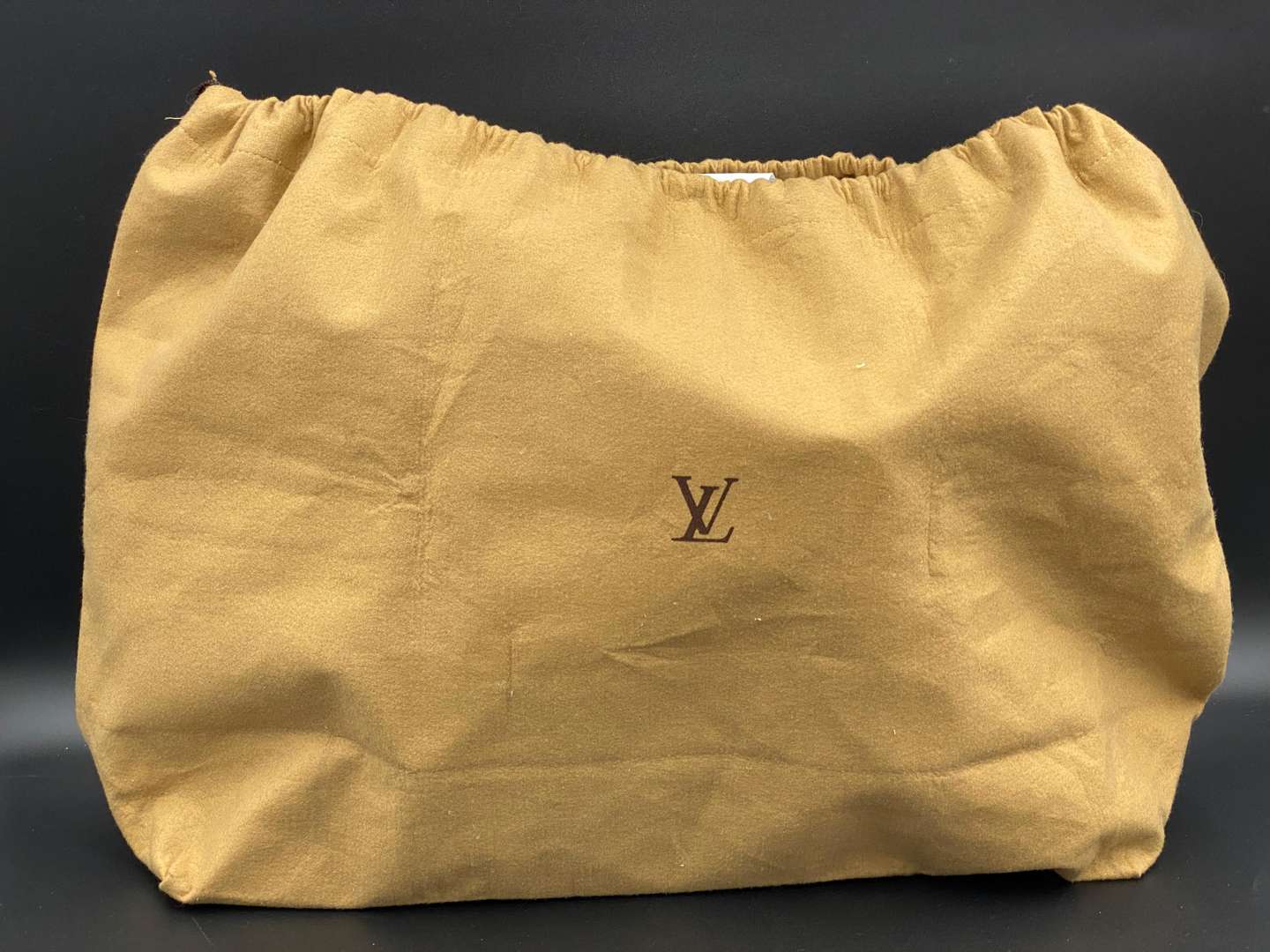 <p>LOUIS VUITTON, &nbsp;Saint-Jacques - Shopping, leather handbag, M52279, AS0946.</p>