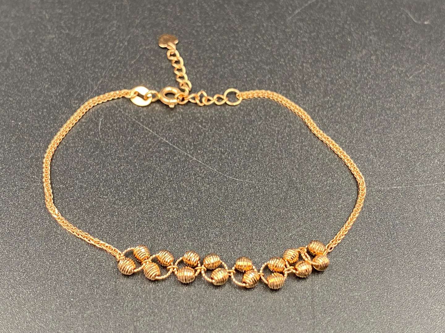 <p>CHOW SANG SANG, Au750, Rose gold bracelet</p>