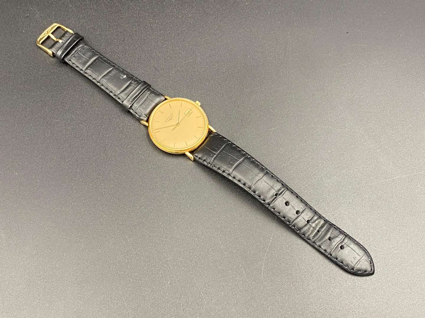 <p>LONGINES, 18ct gold, quartz, centre, calendar wrist watch,</p>