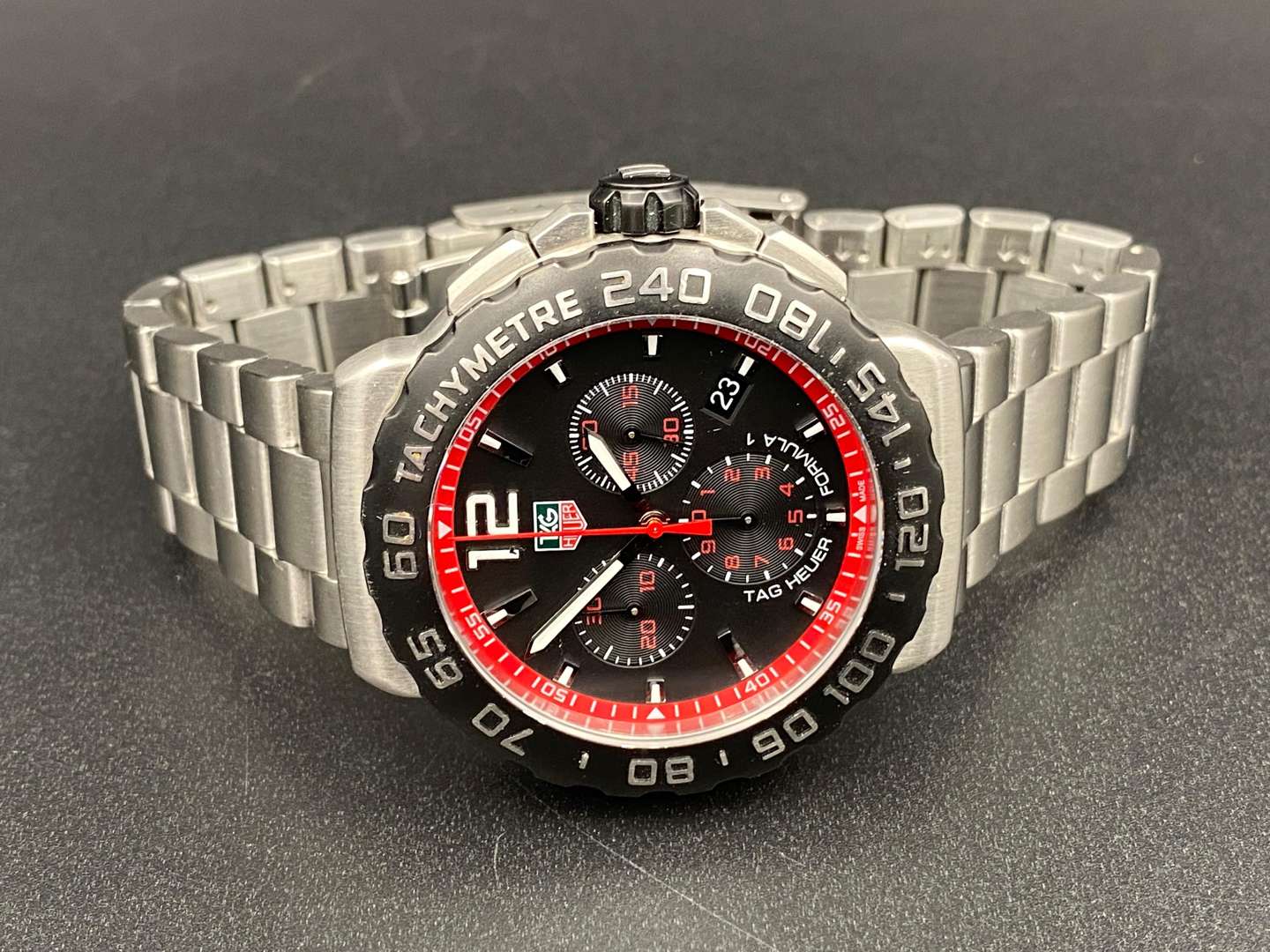 <p>TAG HEUER, &nbsp;FORMULA 1, stainless steel, quartz chronograph watch, CAU1116, RAB0661</p>