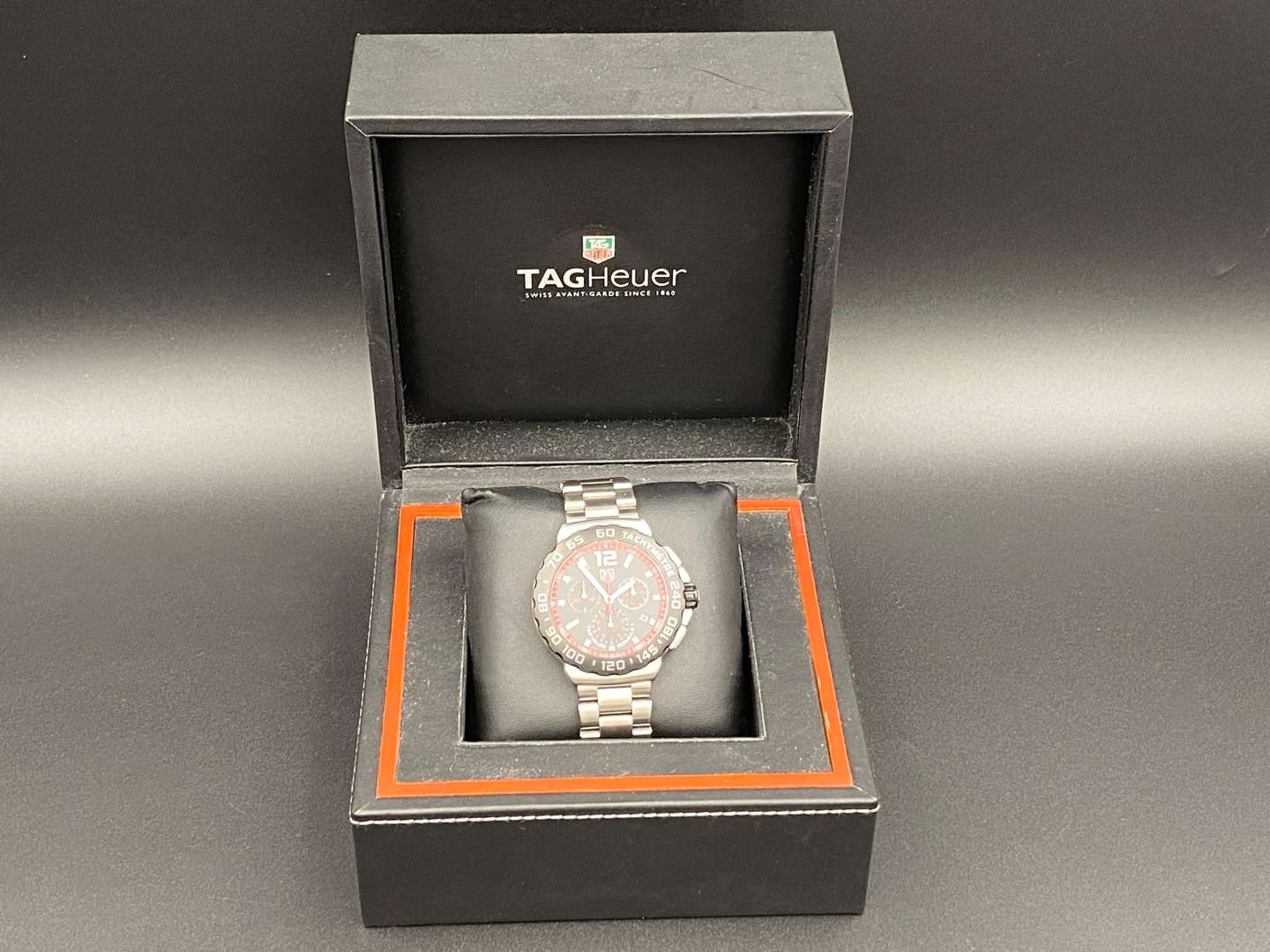 <p>TAG HEUER, &nbsp;FORMULA 1, stainless steel, quartz chronograph watch, CAU1116, RAB0661</p>