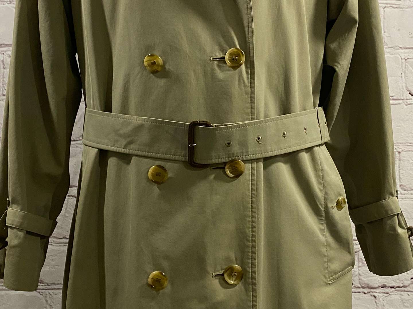 <p>BURBERRYS, ladies pale green, extra long, Trench coat,&nbsp;</p>