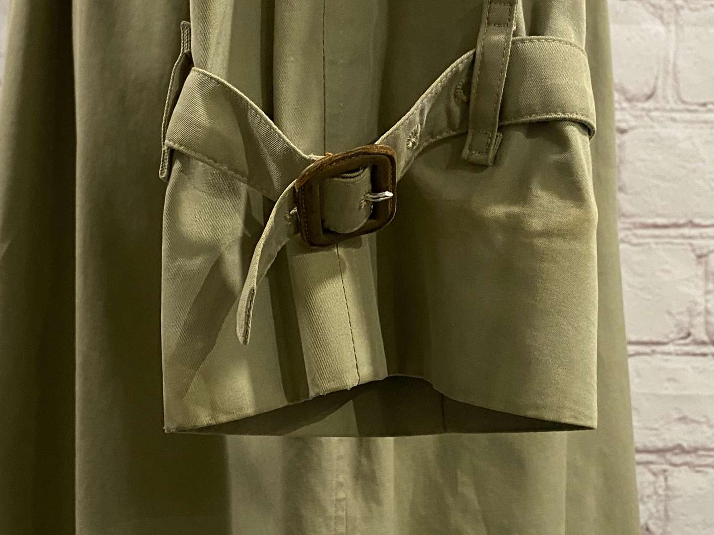 <p>BURBERRYS, ladies pale green, extra long, Trench coat,&nbsp;</p>