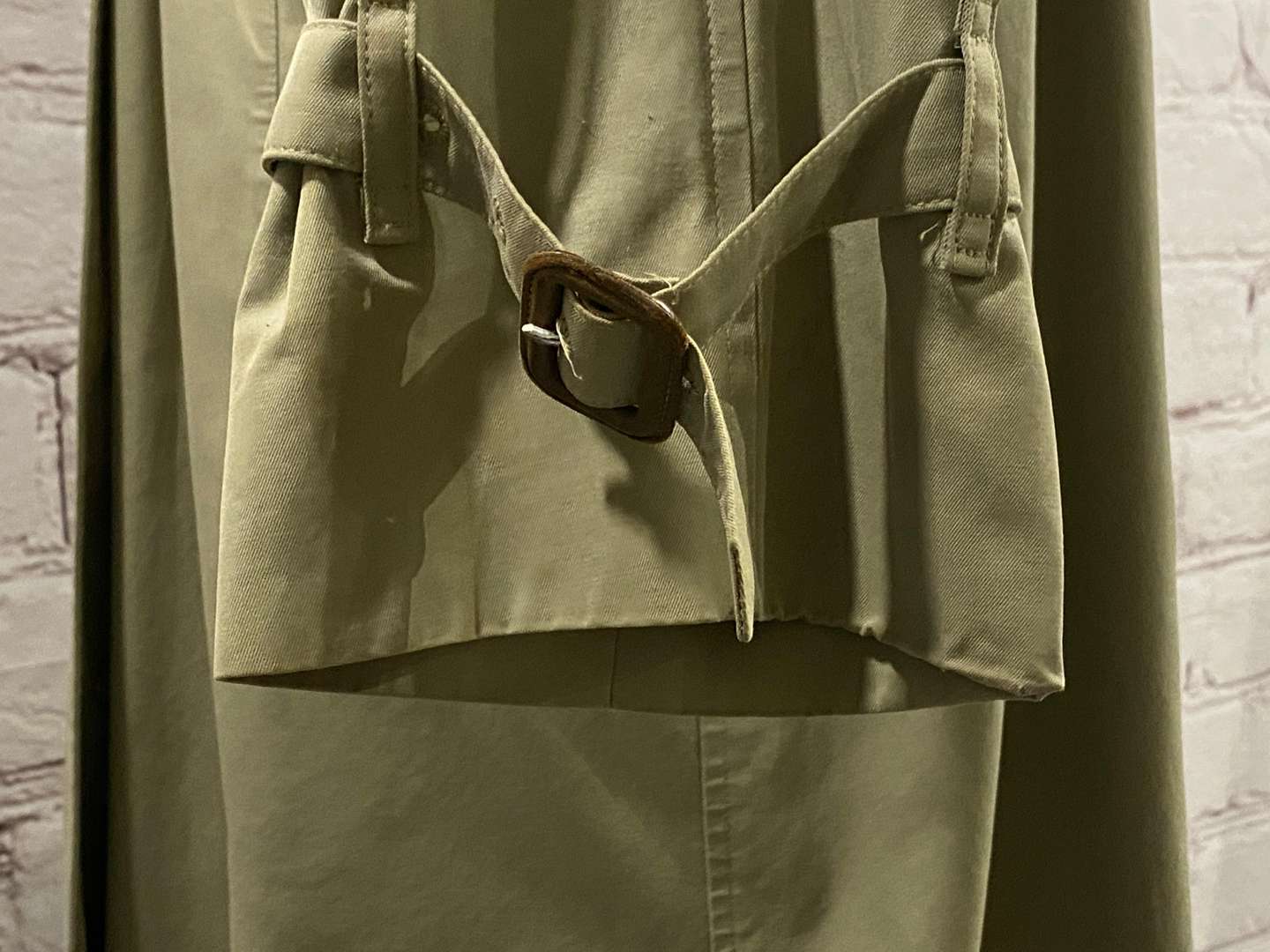 <p>BURBERRYS, ladies pale green, extra long, Trench coat,&nbsp;</p>