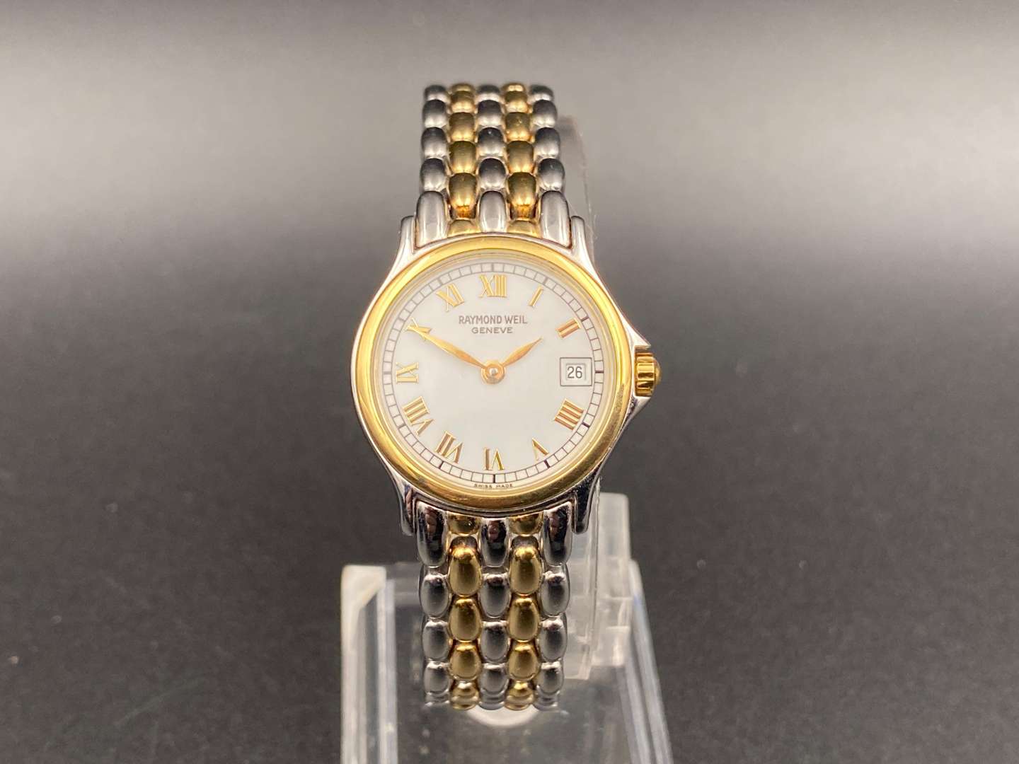 <p>RAYMOND WEIL, steel and gilt, calendar wristwatch, 5377, Z458027</p>