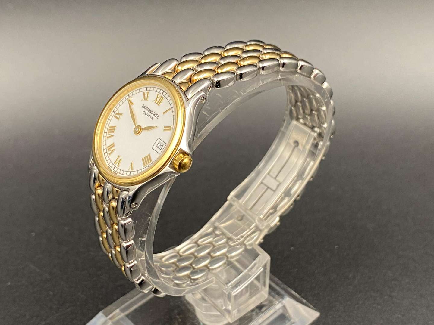 <p>RAYMOND WEIL, steel and gilt, calendar wristwatch, 5377, Z458027</p>