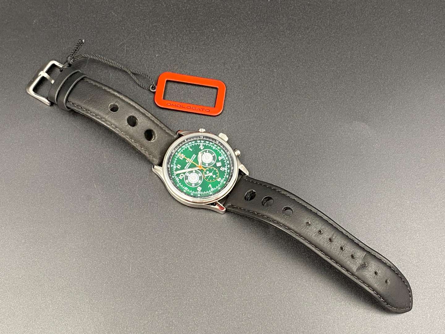 <p>OMOLOGATO, BRG, stainless steel, quartz, chronograph wristwatch,</p>