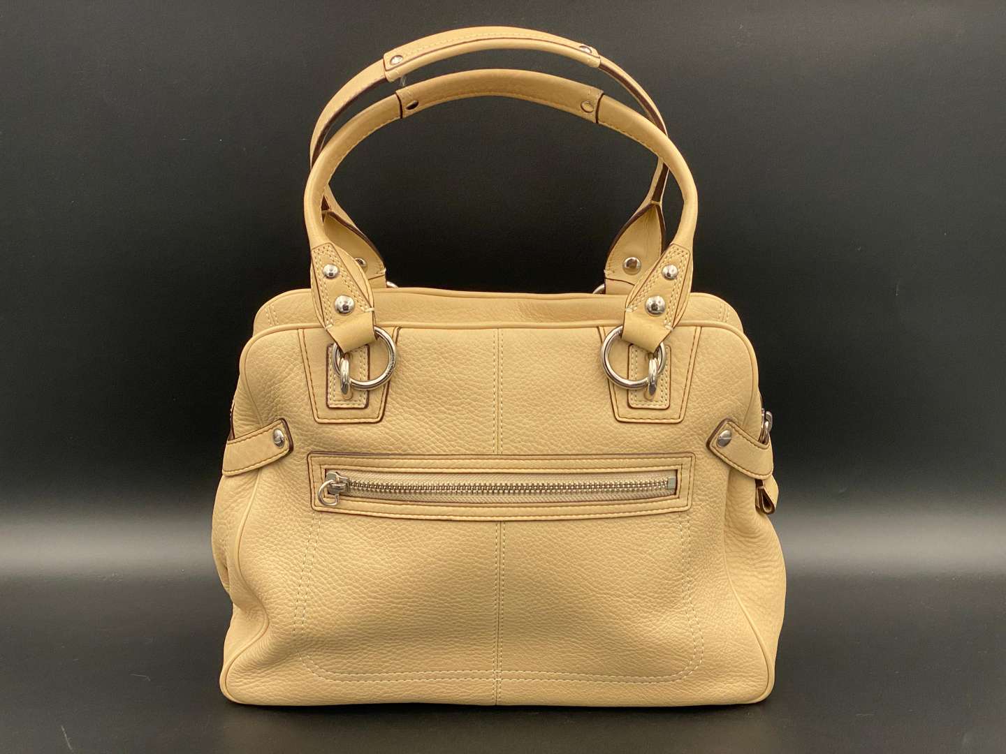 <p>COACH, light tan leather handbag, No. K0871-13169</p>