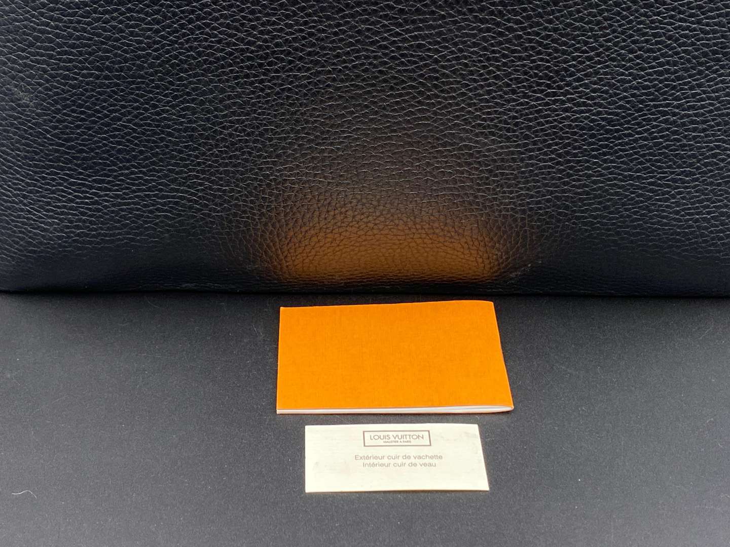 <p>LOUIS VUITTON, Capucine, tri-colour leather handbag and purse,</p>