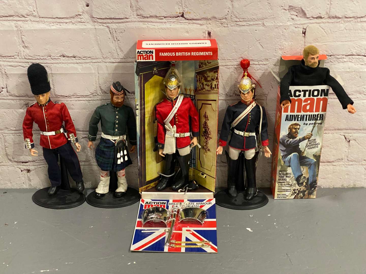 <p>ACTION MAN, 5 various Action Man figures & accessories</p>
