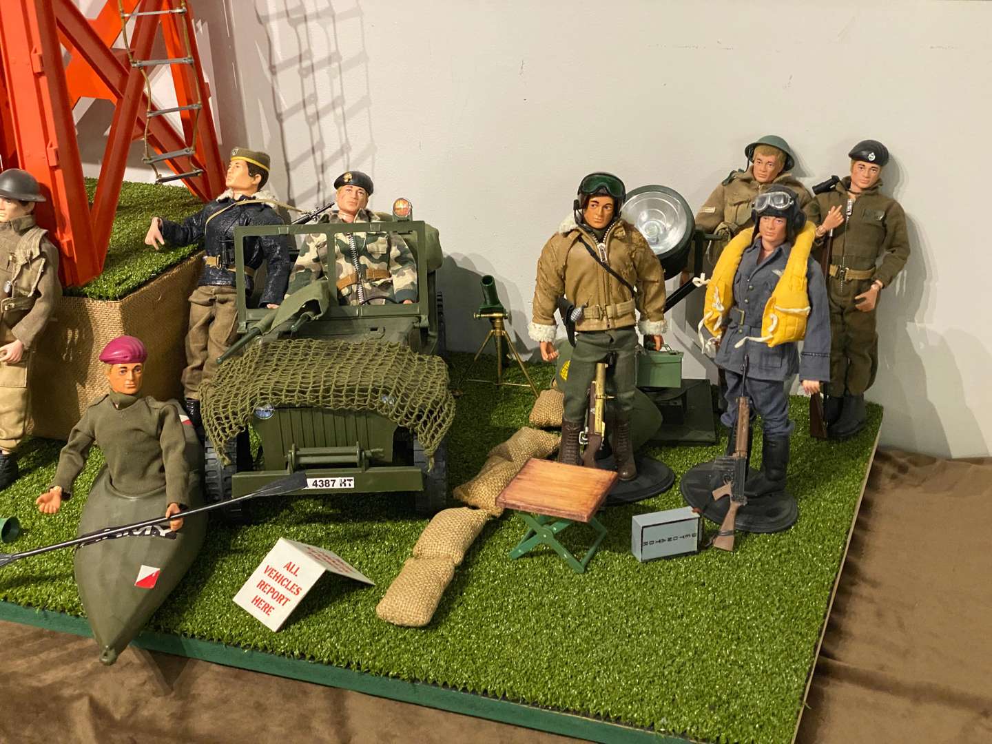 <p>ACTION MAN, 12 various Action Man figures & accessories</p>