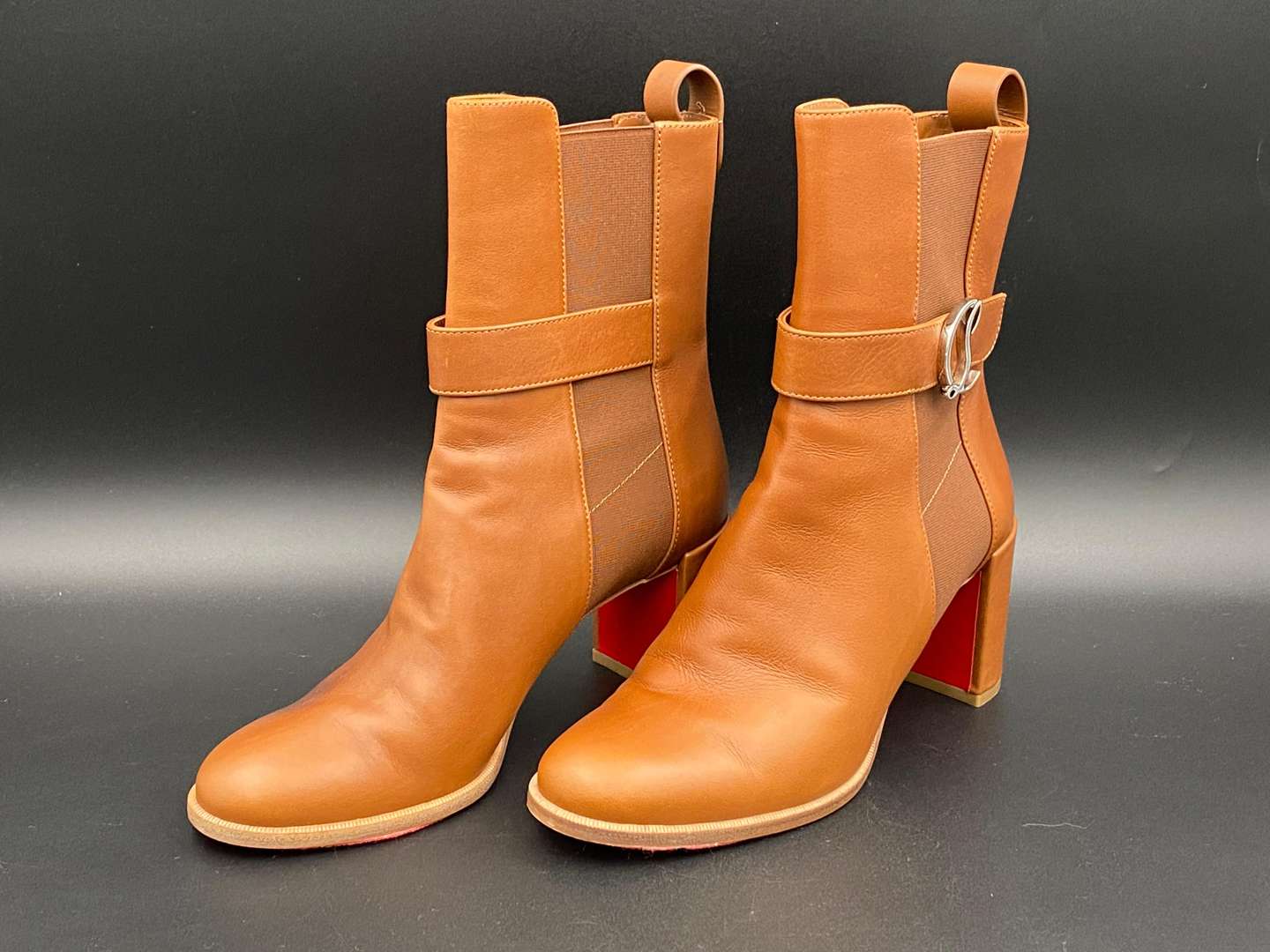 <p>CHRISTIAN LOUBOUTIN, Chelsea Booty, size 38</p>