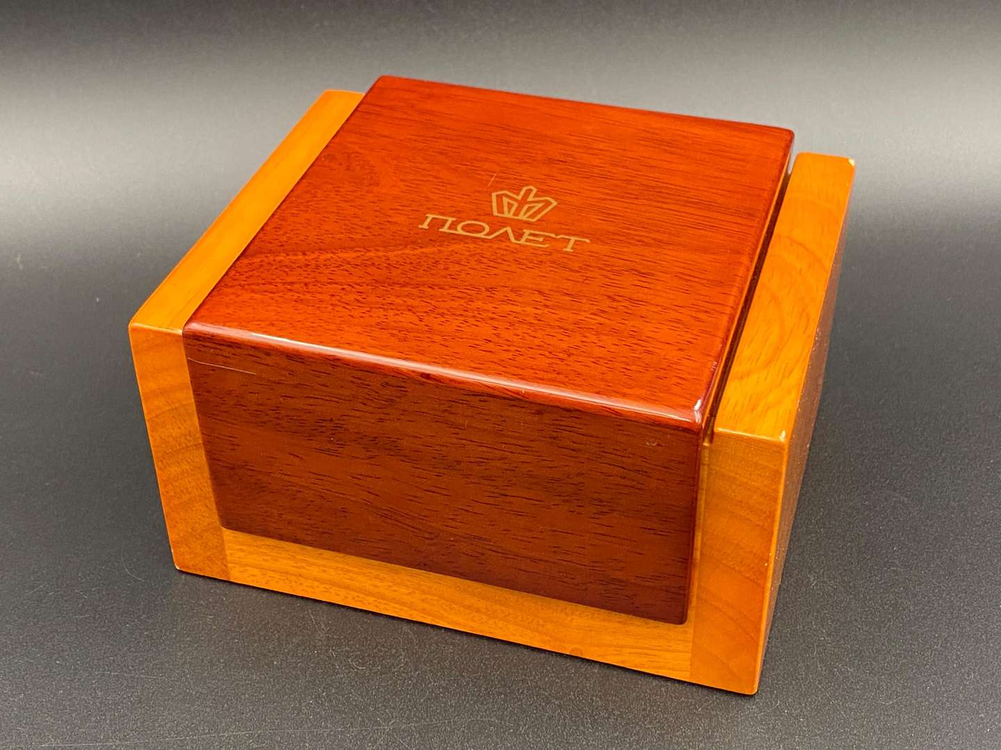 <p>POLJOT, stainless steel wristwatch, 36022, 67/100,&nbsp;</p>