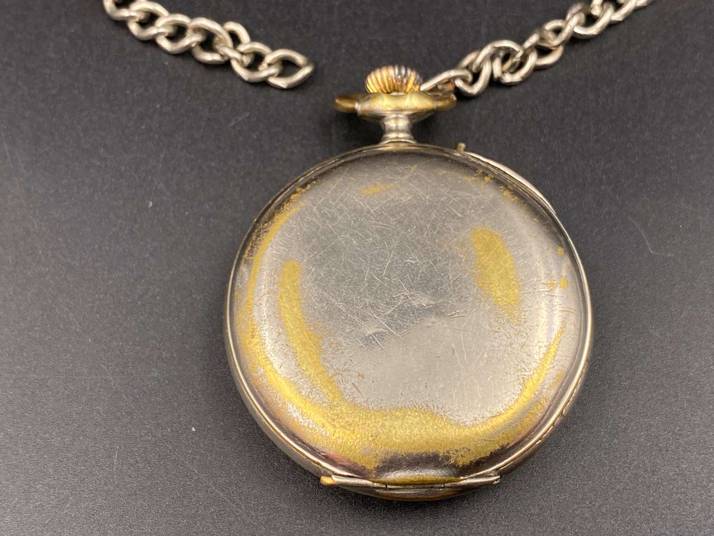 <p>Early 20th century, plated, base metal cased, open face, keyless pocket watch,&nbsp;</p>
