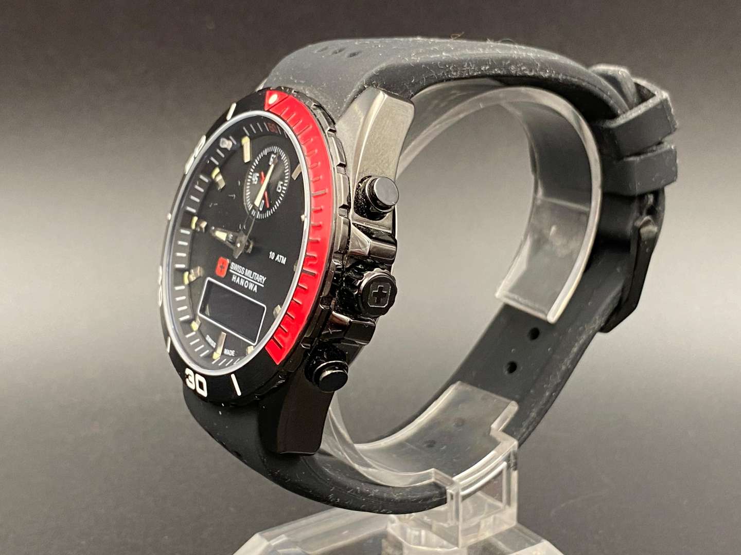 <p>SWISS MILITARY-HANOWA, stainless steel, 10 ATM chronograph watch, 06-4298</p>